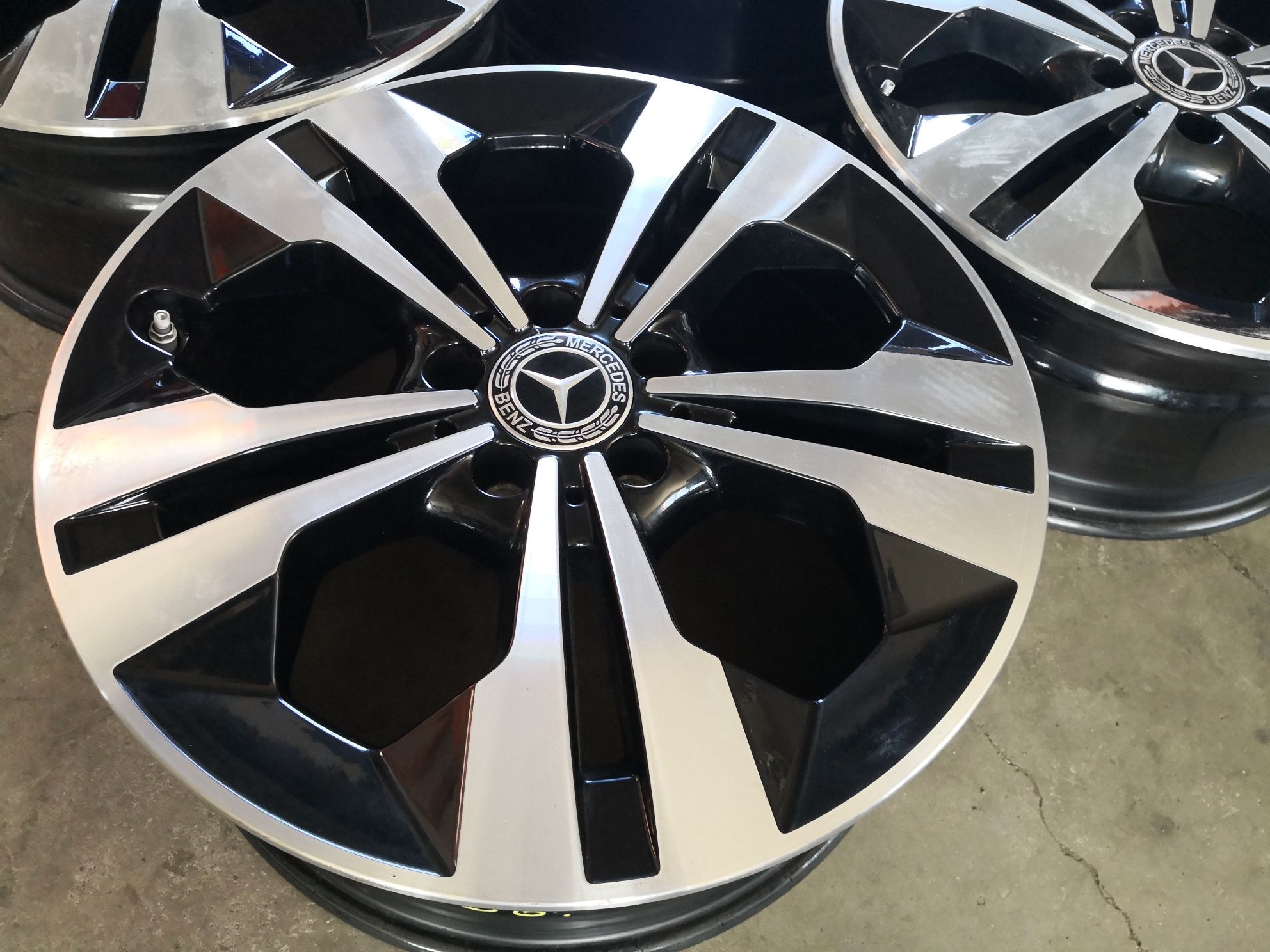 5x112 Mercedes v class w447 w247 b class 5х112 мерцедес 18 цола