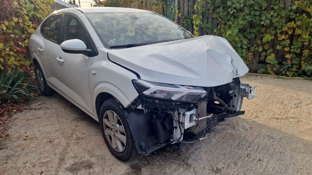 Dacia Logan 2023 avariat