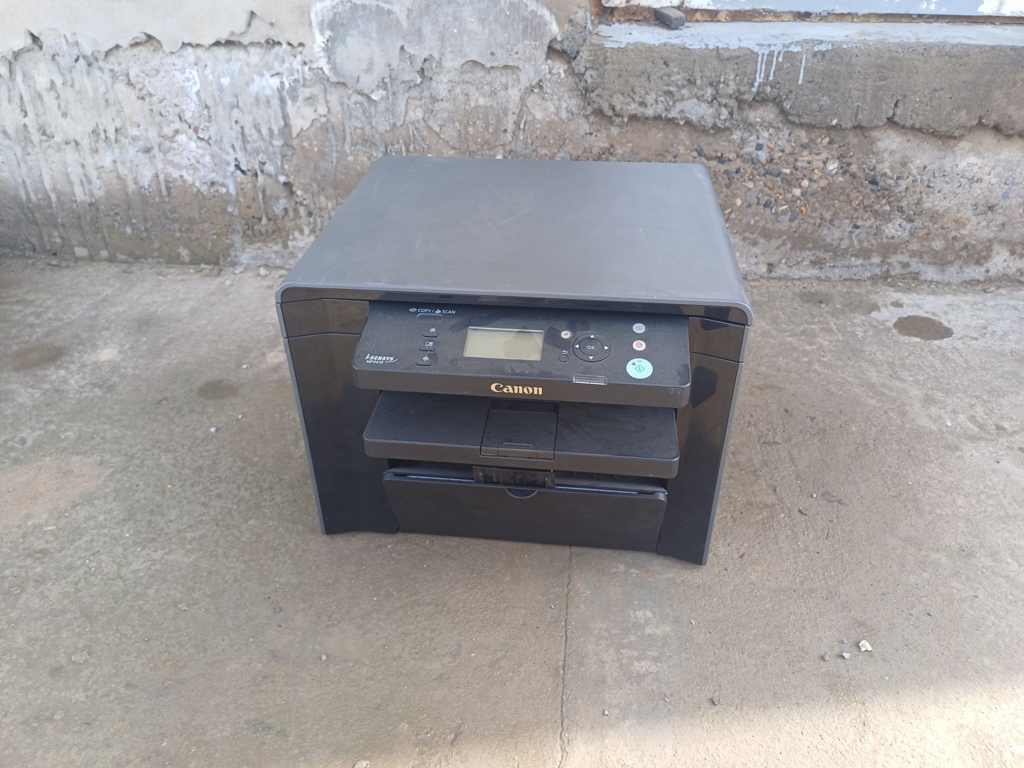 Продается принтер 3в1 Canon Mf 4410