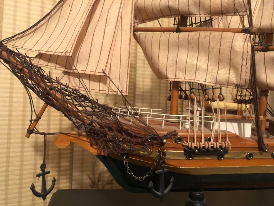 Сувенирный корабль