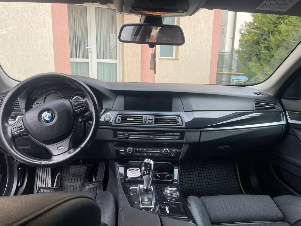 BMW Seria 5, 520D