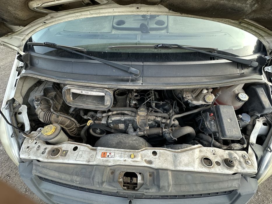 Ford transit platforma + Prelată  2012