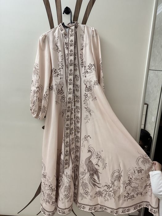 Вечерние платья.