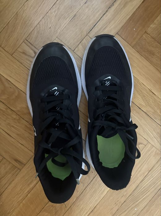 Продавам обувки на Nike , 41 номер (КАТО НОВИ СА)