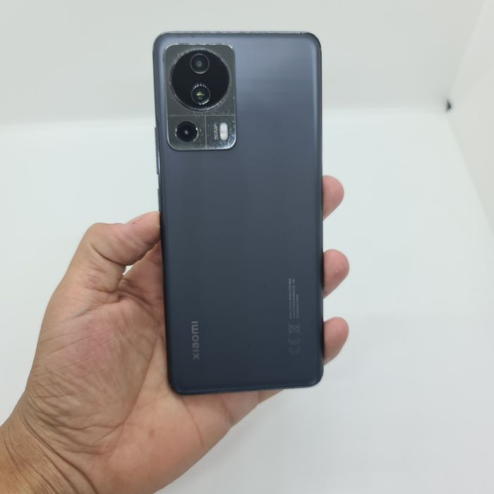 Xiaomi 13Lite sotiladi ideyal