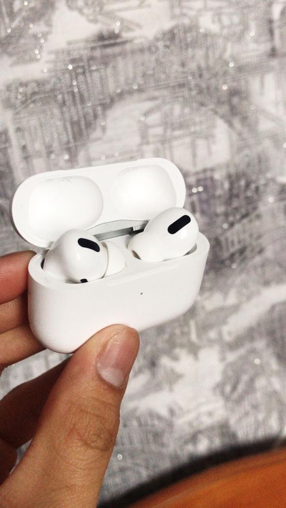 Продам Airpods