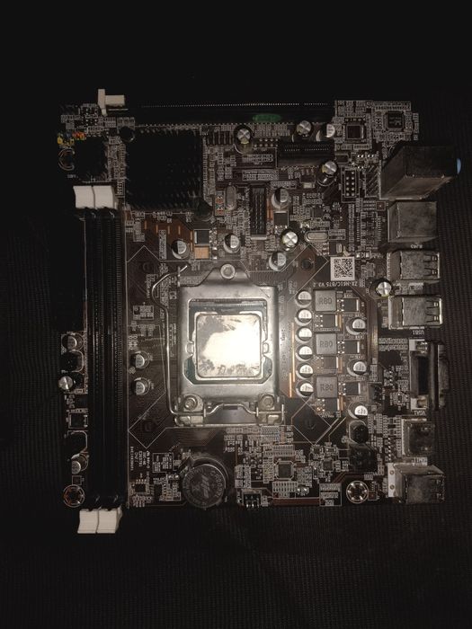 Материнская плата 1155