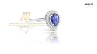 Inel Aur Alb 14 K cu Diamante si Sapphire central model deosebit ARJ