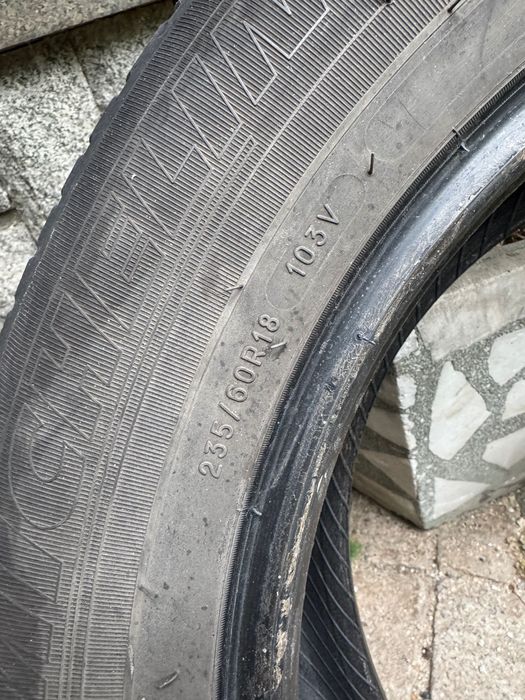2 комплекта автомобилни гуми без джанти -Michelin и Hankook