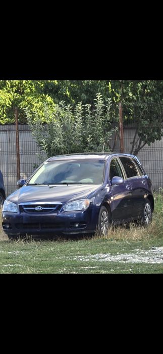 Vând Kia Cerato 1.5 Crdi