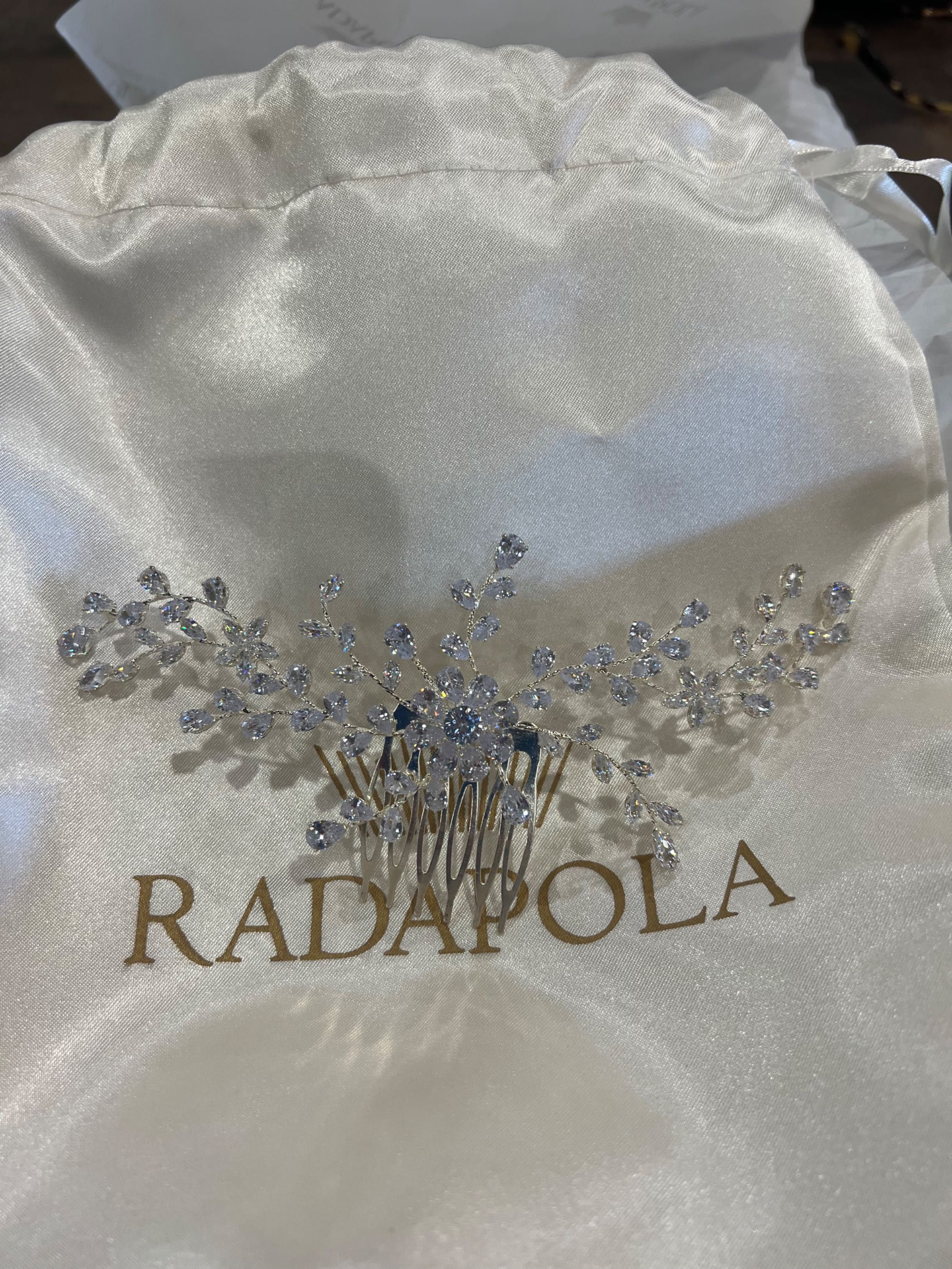 Бижу за коса Radapola