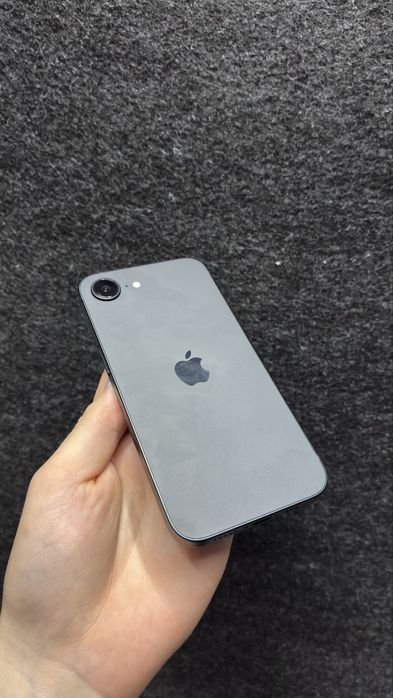 Iphone 16e, black, 100% battery health, 75 cicluri, negociabil