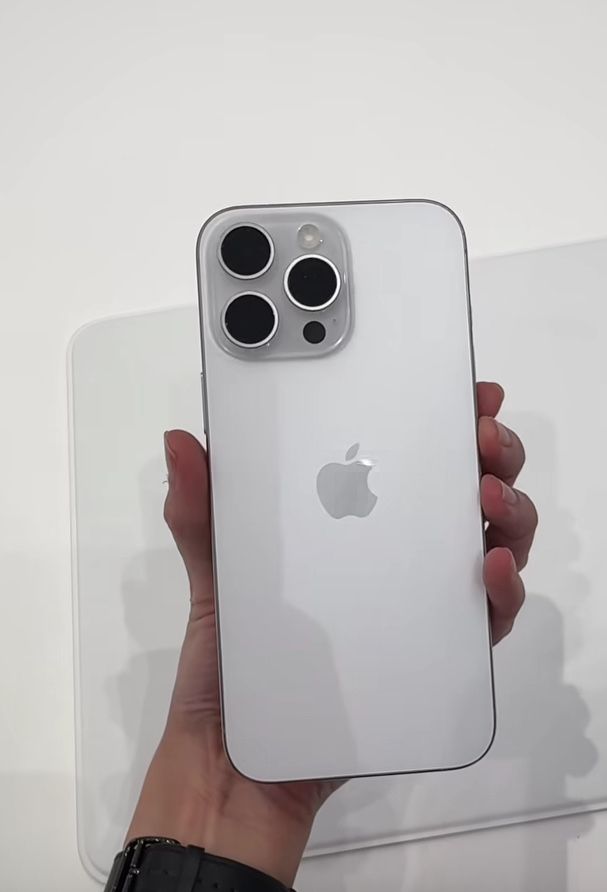 iPhone 16 PRO MAX / 512 GB / 100% Bateria / Accept Schimburi
