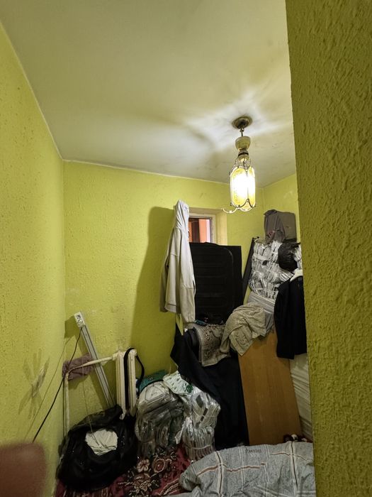 Срочно Chilonzor 23 kv 12 uy 5 qavatli uyning  5-qavatida 2 xonali