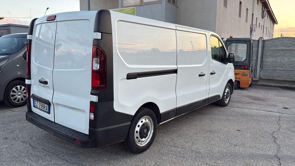 Renault trafic 2016