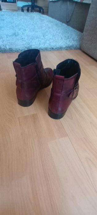 Vand Ghete si Pantofi dama de piele, Nr 38