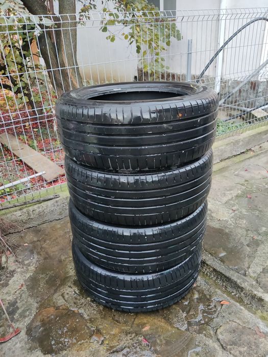 Vând cauciucuri de vara Toaureg 7P