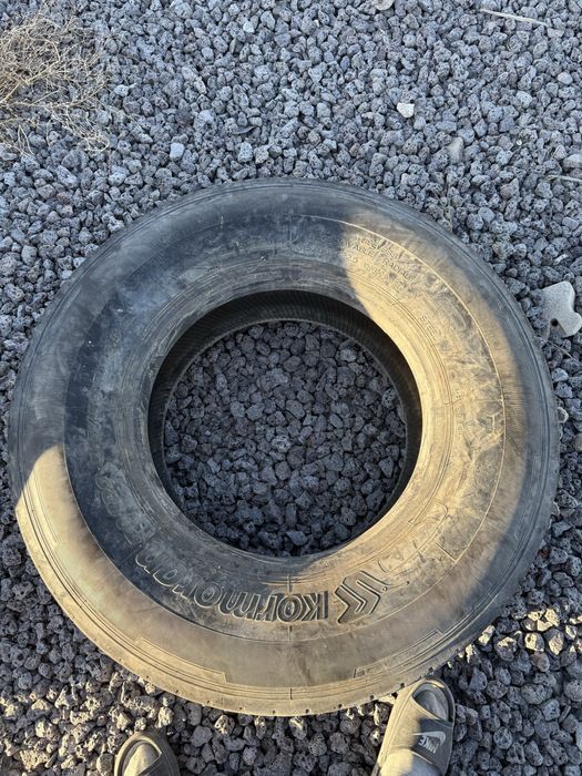 Продается б/у резина 315/80 R22.5