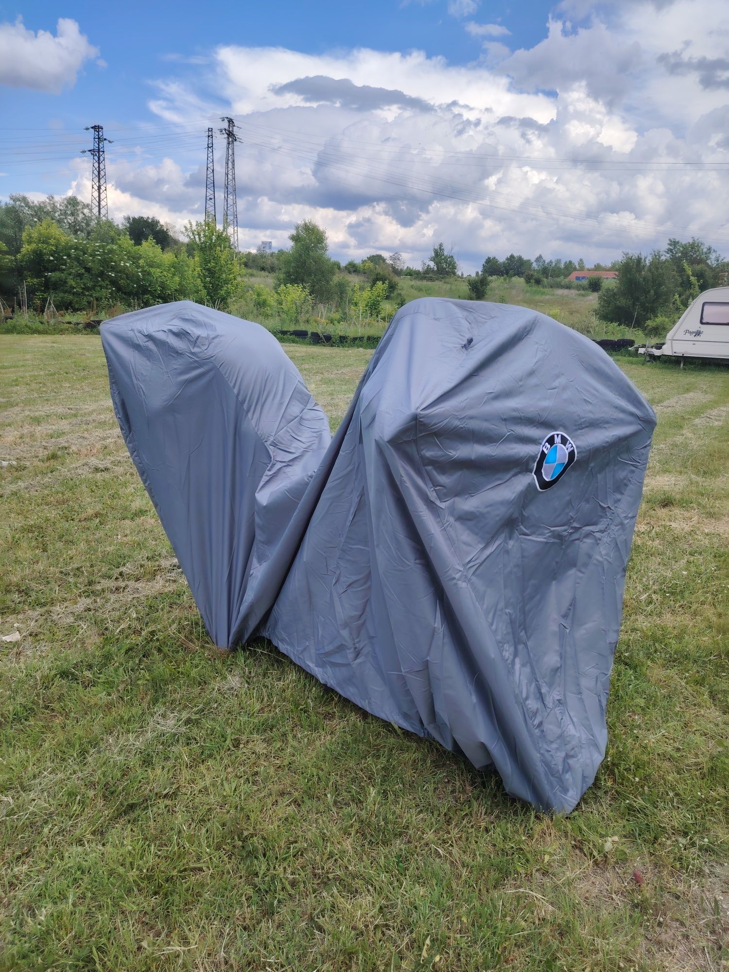 Покривало за мотор, бродерия BMW