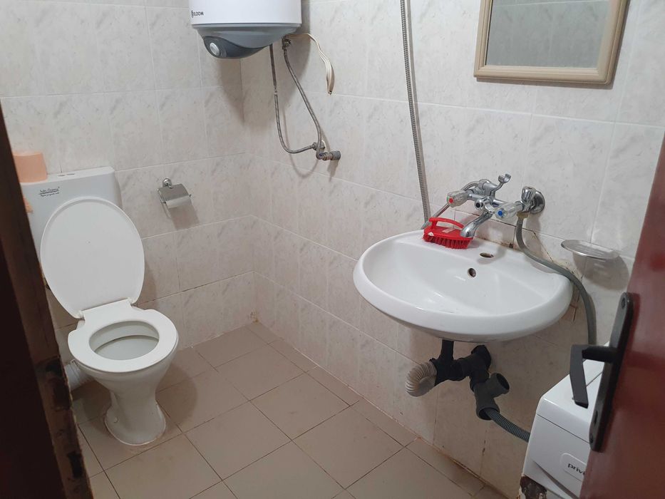 2ст+бокс,монолит,60кв.м.,ет.1,Болницата