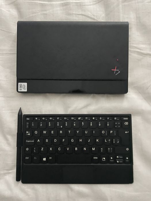 Lenovo X1 Fold vand sau schimb
