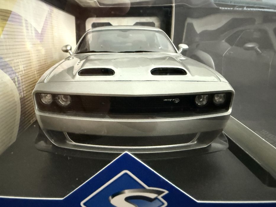 Macheta Dodge Challenger 1/18 Solido