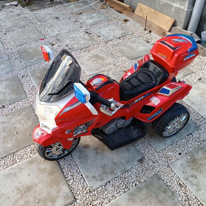 Детски акумулаторен мотор