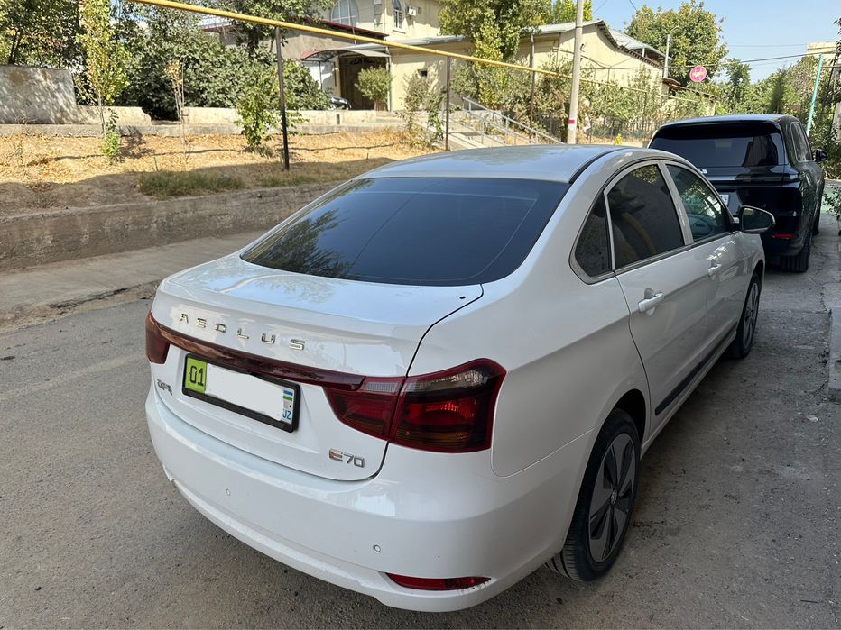 Dong feng aeolus е70