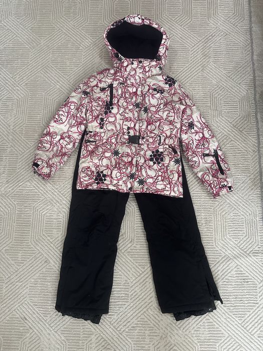 Продается зимний костюм на девочку