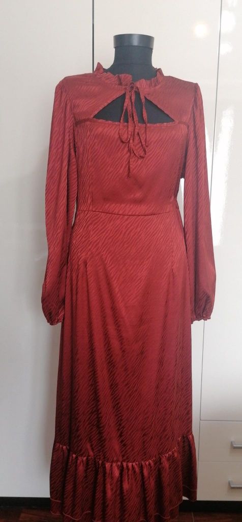 Rochie de gală lungă.
