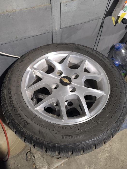 Зимняя резина с дисками на Lacetti 195/60/15