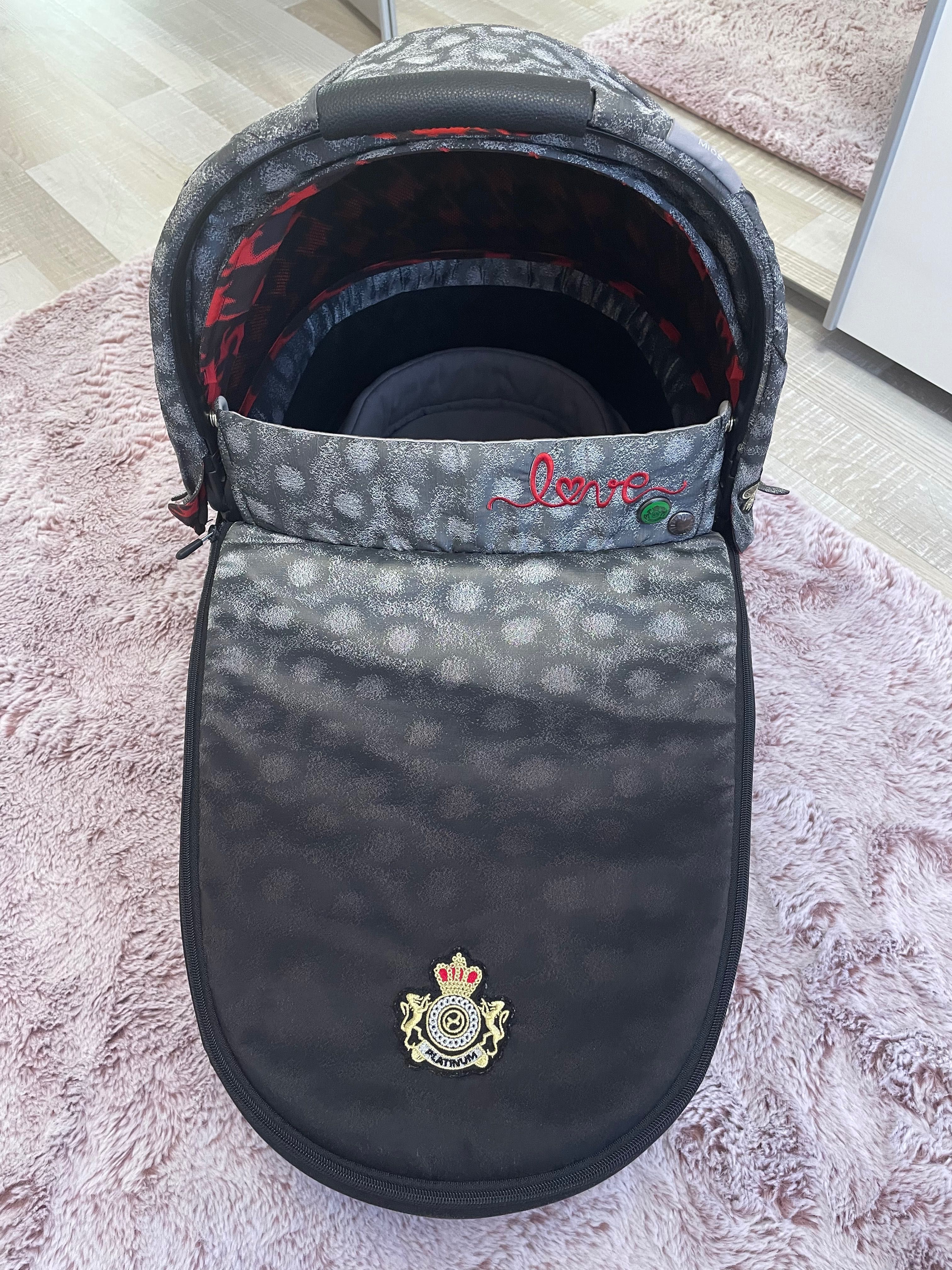 Cybex Mios rebellious кош за новородено