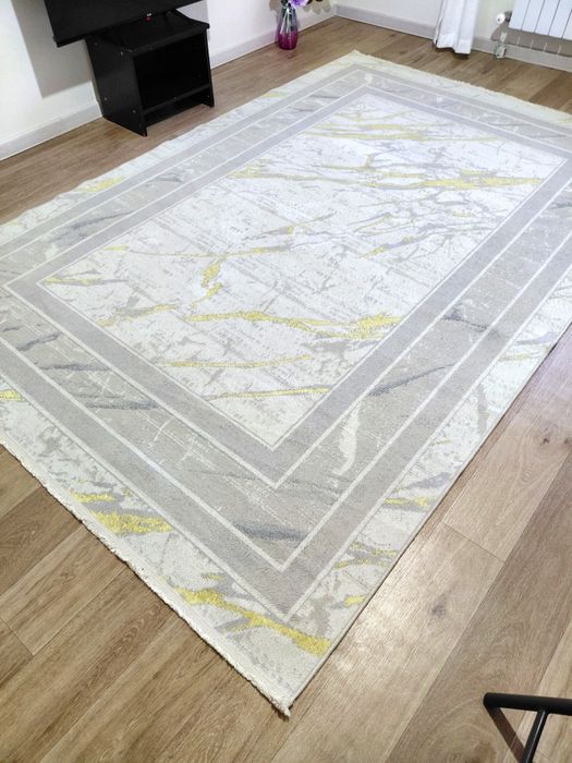 Продам ковёр 3на2  б.у