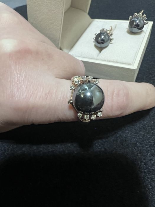 Золото 585* Гематит и бриллианты.Комплект "Чёрный жемчуг"