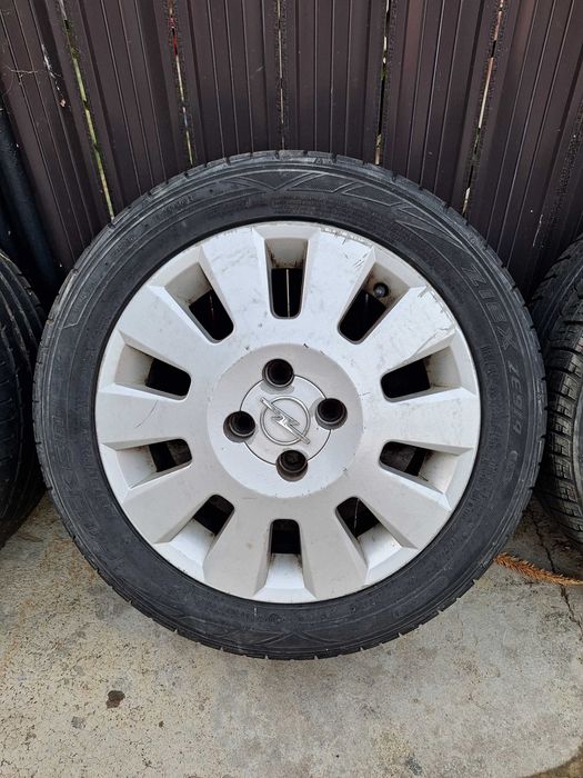 Vand jante din aliaj cu anvelope de vara Opel Corsa C