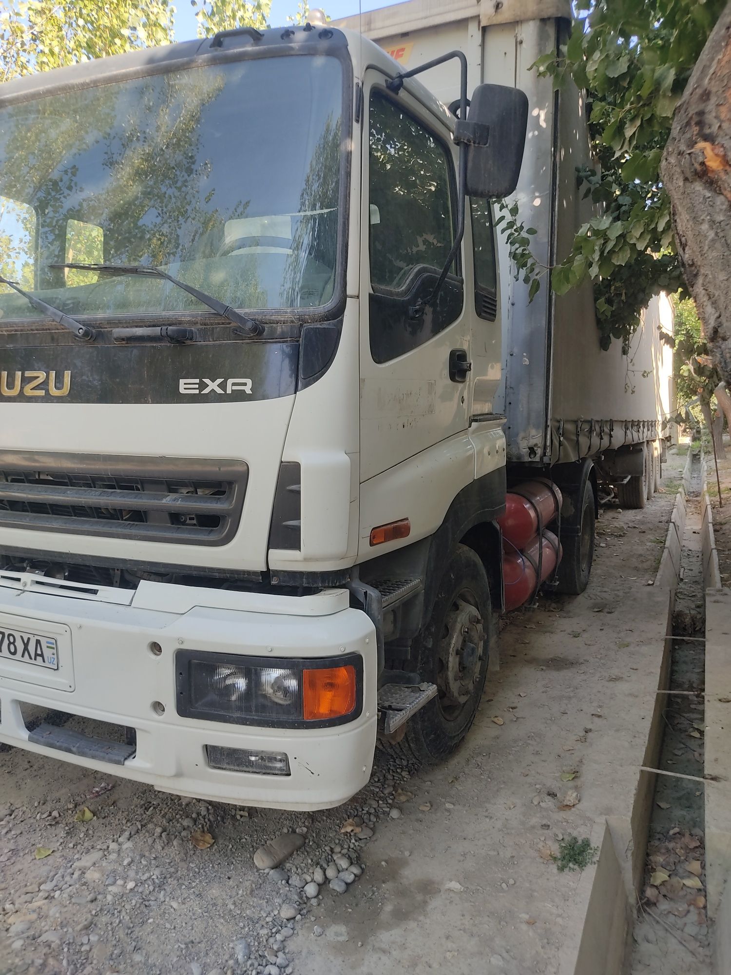 Isuzu tiygach quva