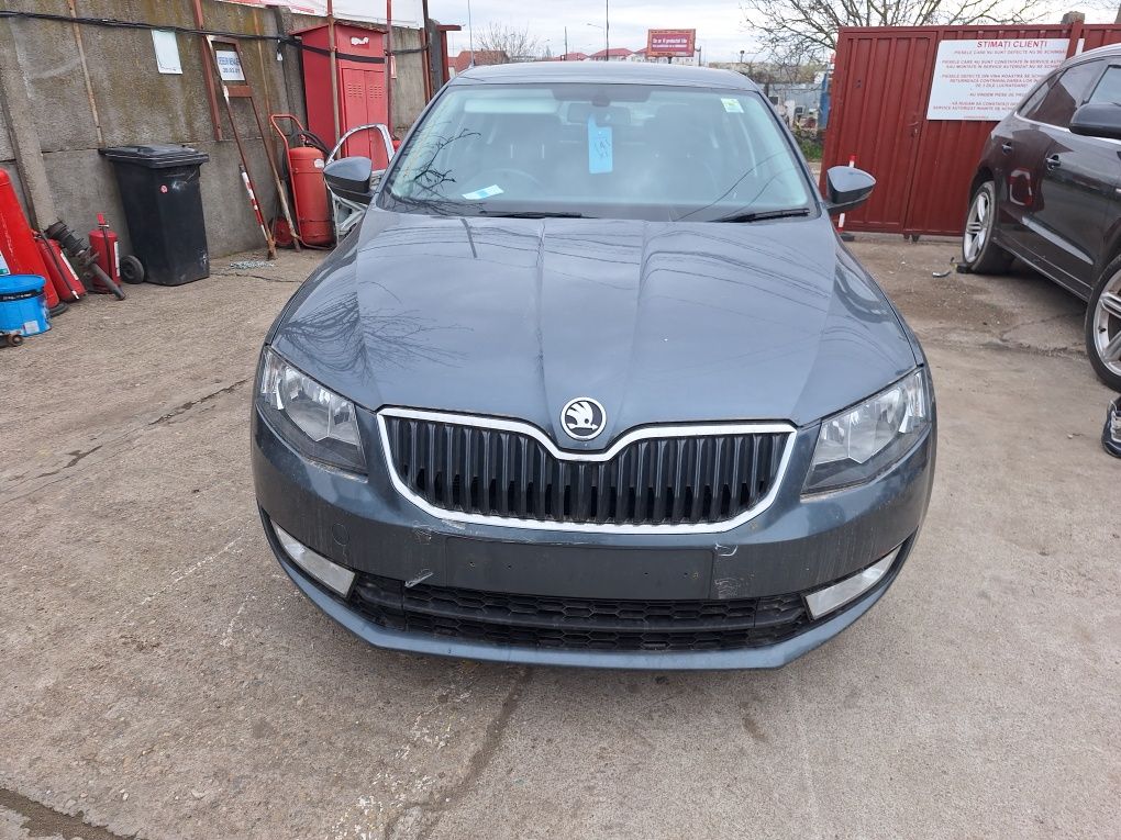 Dezmembram Skoda ocatvia 3 2.0 tdi cod CKFC cutie dsg