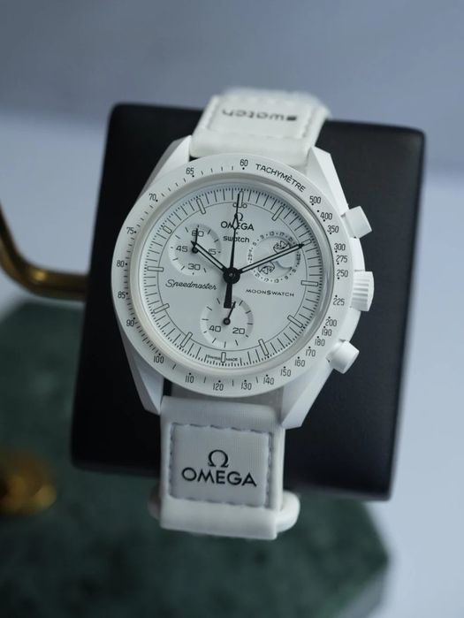 ЧЕРЕН ПЕТЪК НАМАЛЕНИЕ Omega x Swatch Mission to the Moonphase