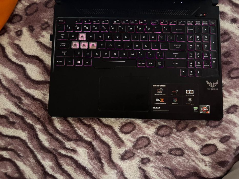 Vand laptop de gaming+mouse+casti