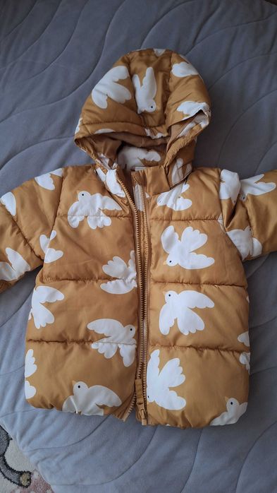 Есенно зимно яке за момиче. 92 р-р (1.5-2 г) От HM.Като ново. Горчица