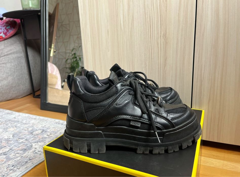 Buffalo sneakers