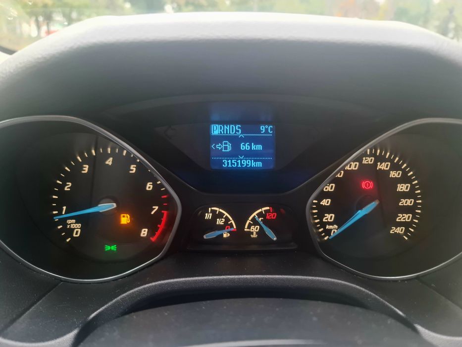 Vand/Schimb Ford Focus 1.6 benzina + gpl ( gaz )