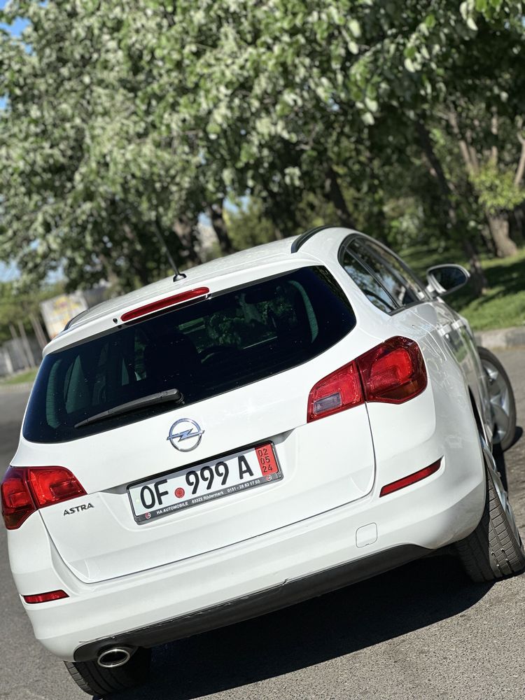 Opel astra j sports