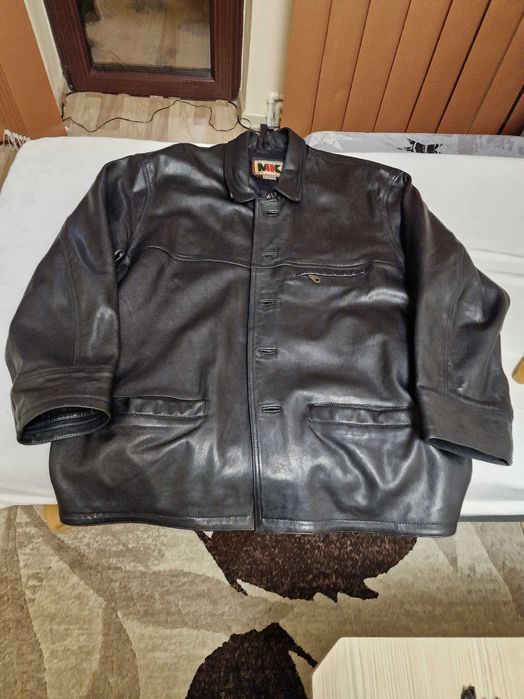 Vand haina piele deosebita.