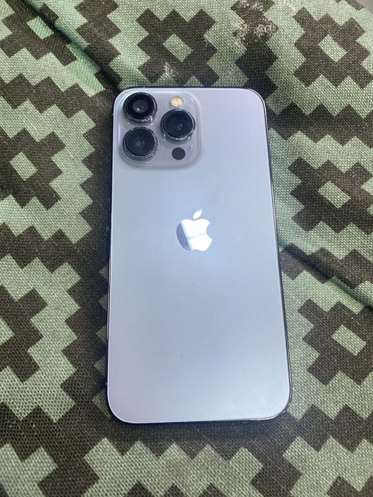 13 про 512 менялась только камера