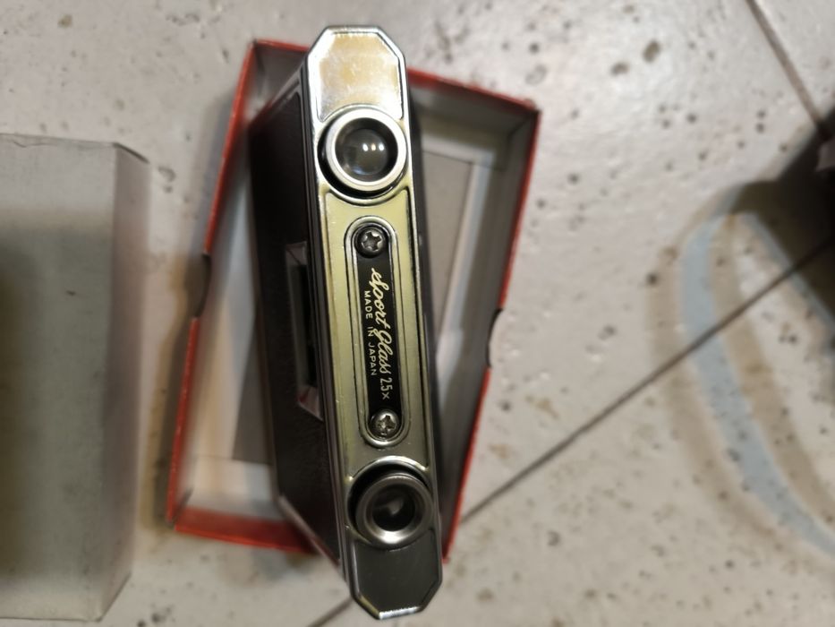 Фотоапарати и театрален бинокъл