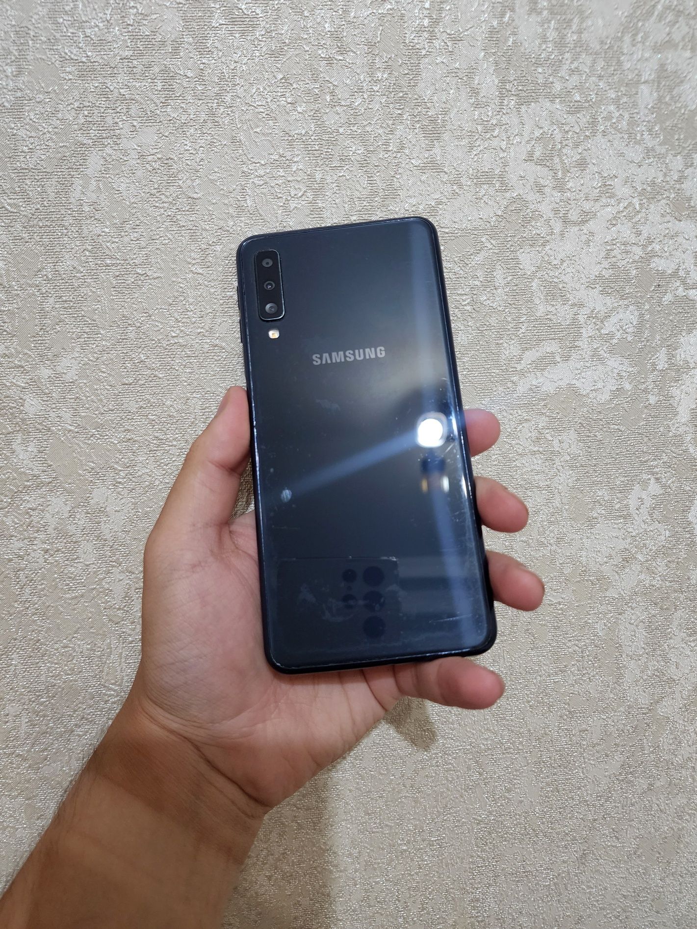 Samsung A7 4/64GB Vietnam