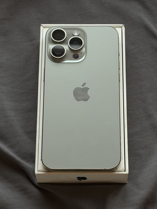 iPhone 15 pro max 1TB