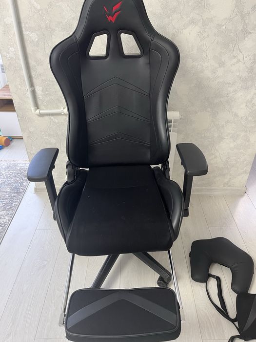 Продам игровое кресло
