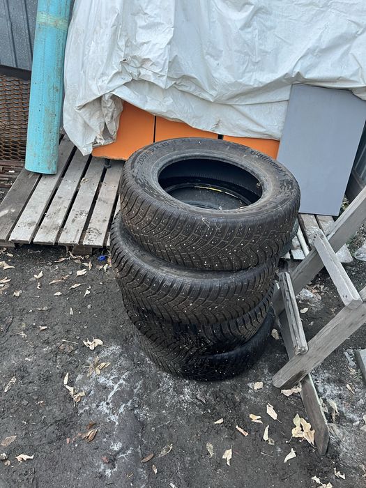 Продам зимни шины